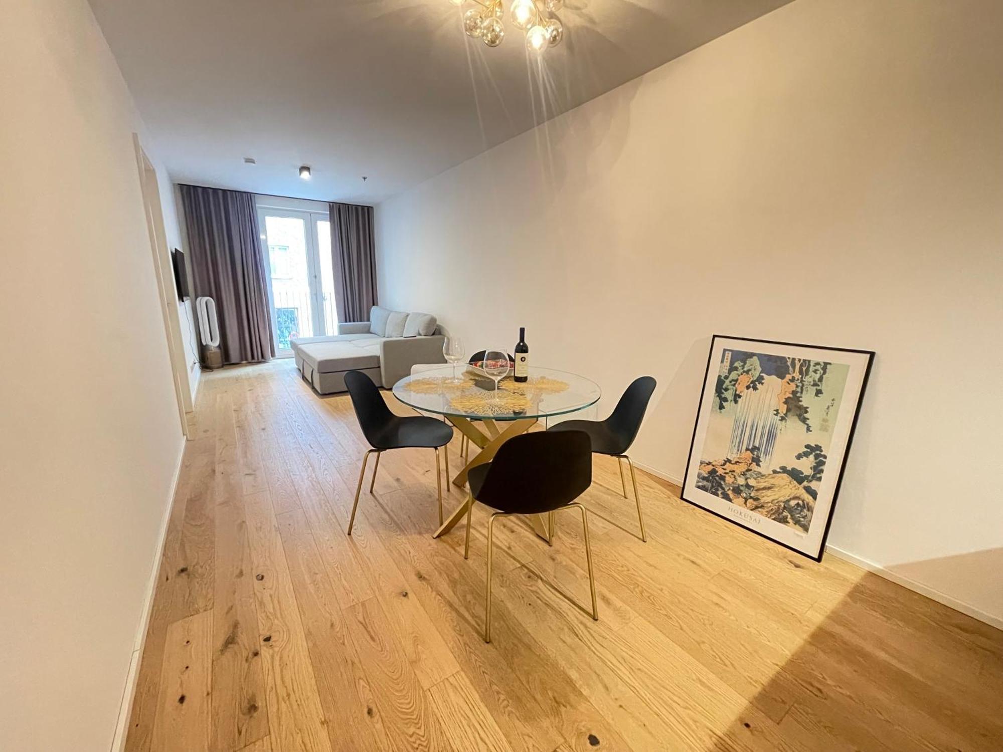 1-bedroom Luxury In The Heart Of With Kitchen And Parking Vienna